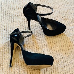 charles by charles david velvet platform pump